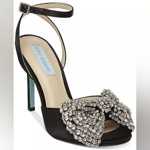 NEW Blue by Betsey Johnso Heidi BOW ankle-strap Black pumps Size 9